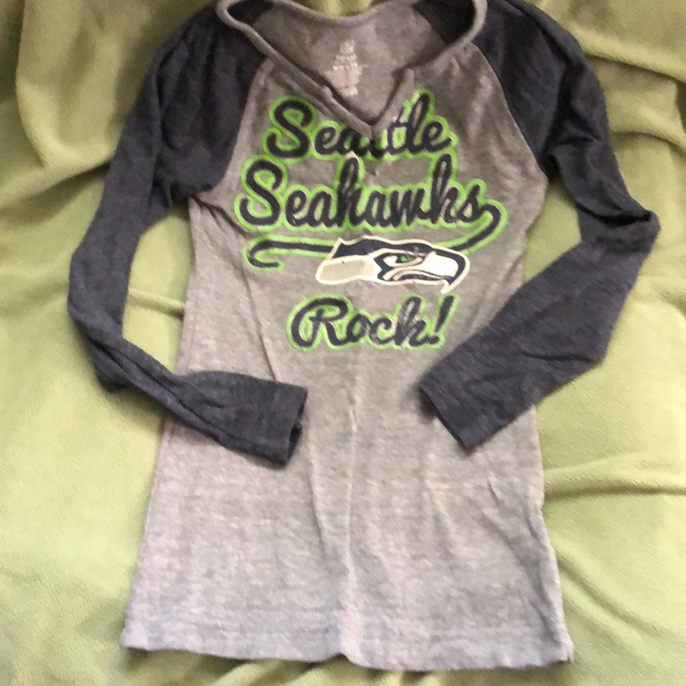 Girls Seattle Seahawks shirt